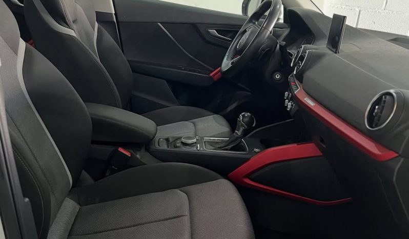 
								AUDI Q2 SPORT 30 TDI 116 CV full									