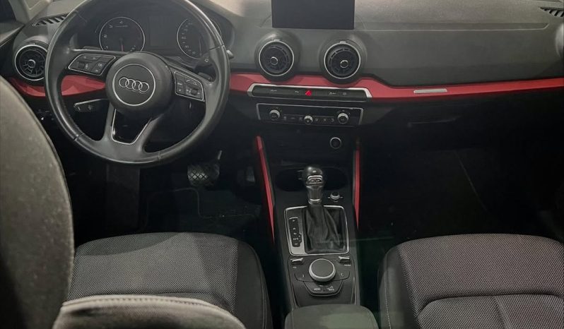 
								AUDI Q2 SPORT 30 TDI 116 CV full									