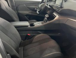 PEUGEOT 3008 1.5 HDU 130 CV