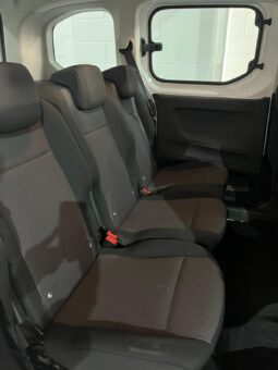 
										PEUGEOT Rifter Active Standard BlueHDi full									