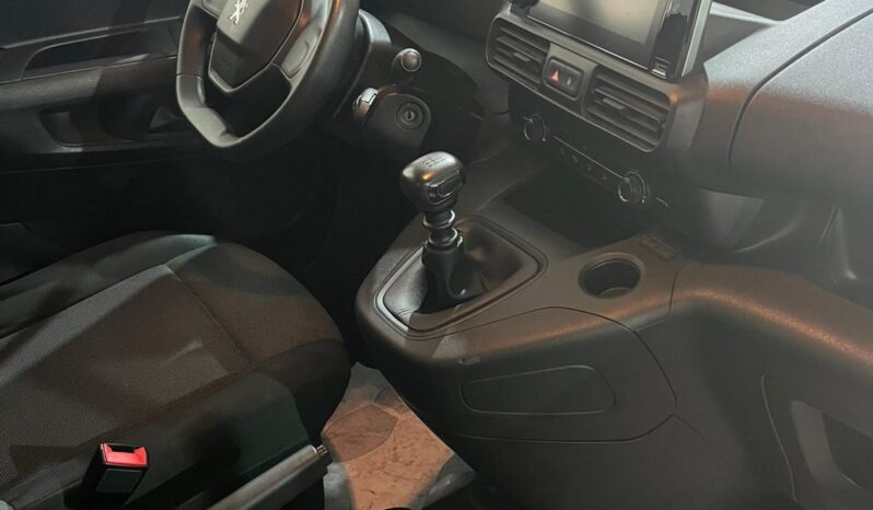 
								PEUGEOT Rifter Active Standard BlueHDi full									