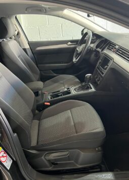 
										VOLKSWAGEN Passat Variant 1.6 TDI DSG full									