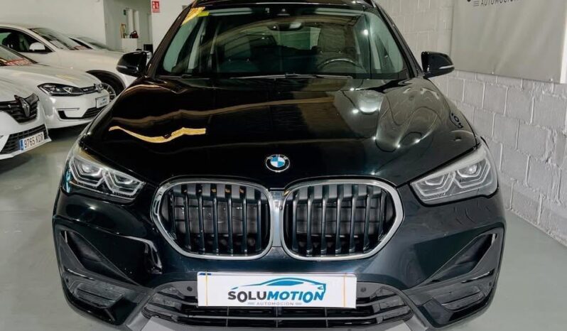 
								BMW X1 sDrive16d full									