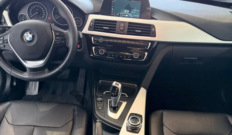 
								BMW Serie 3 318d Gran Turismo full									