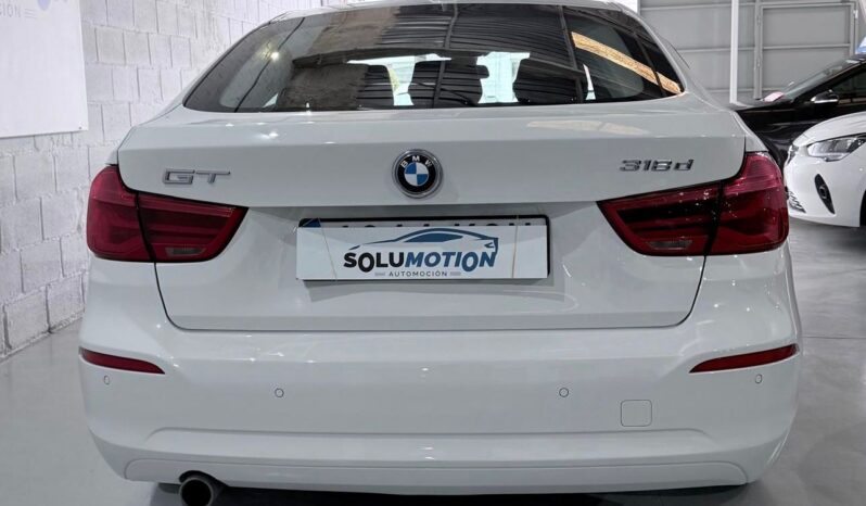 
								BMW Serie 3 318d Gran Turismo full									
