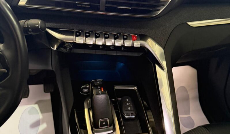 
								PEUGEOT 3008 1.5 BlueHDi SS Allure EAT8 full									