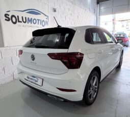 
										Volkswagen Polo R-Line full									