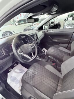 
										Volkswagen Polo R-Line full									