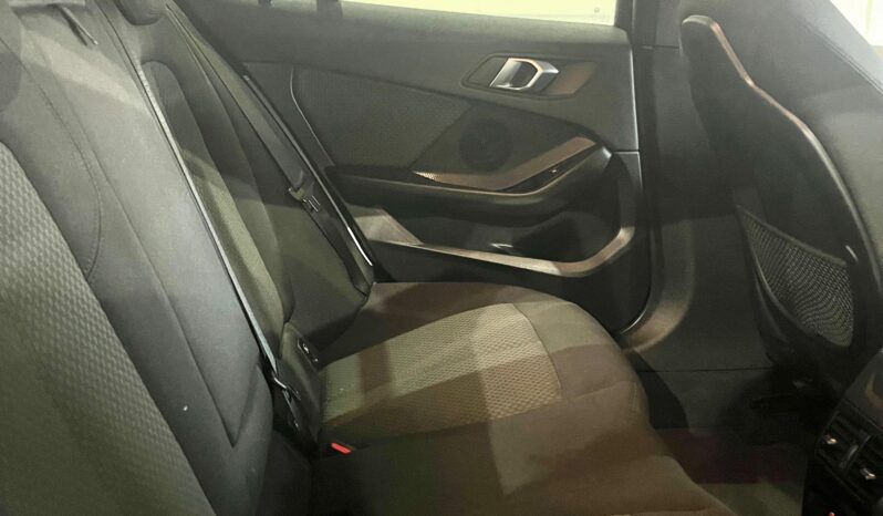 
								BMW Serie 1 118i full									