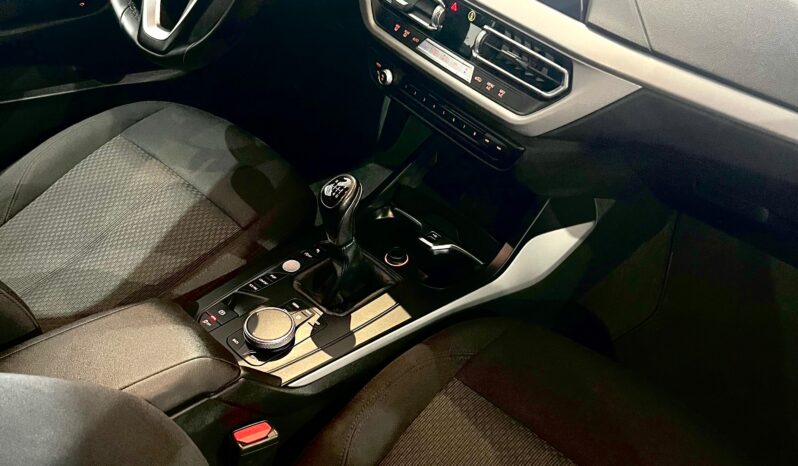 
								BMW Serie 1 118i full									