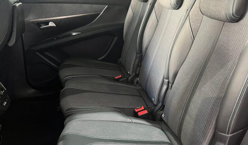 
								PEUGEOT 5008 full									