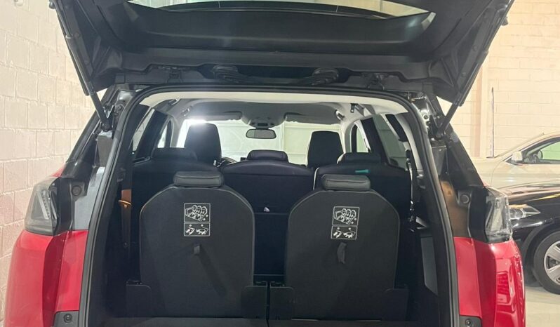 
								PEUGEOT 5008 full									