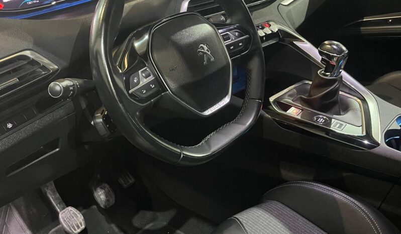 
								PEUGEOT 5008 full									