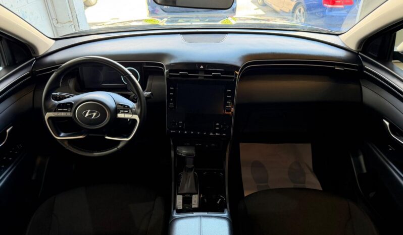 
								Hyundai Tucson full									