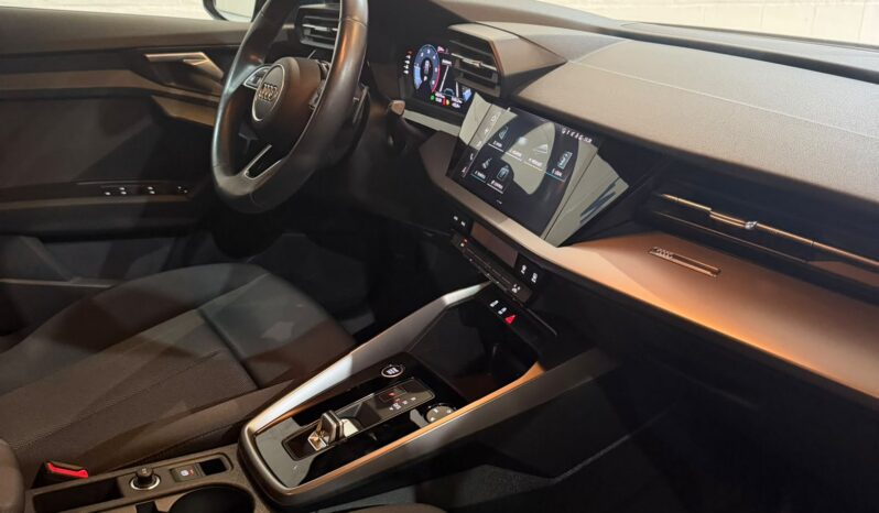 
								AUDI A3 Sportback full									